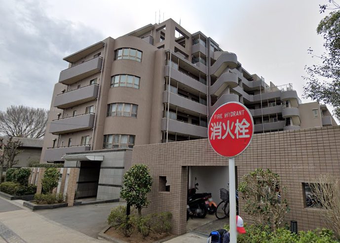 マックスの運営会社場所