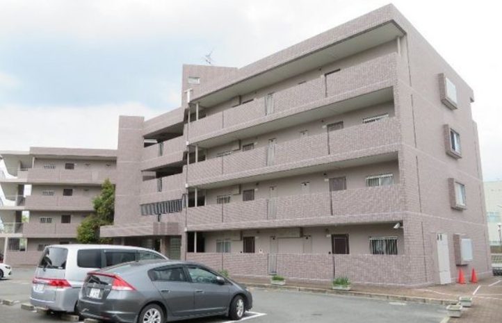 マカロンの運営会社の場所